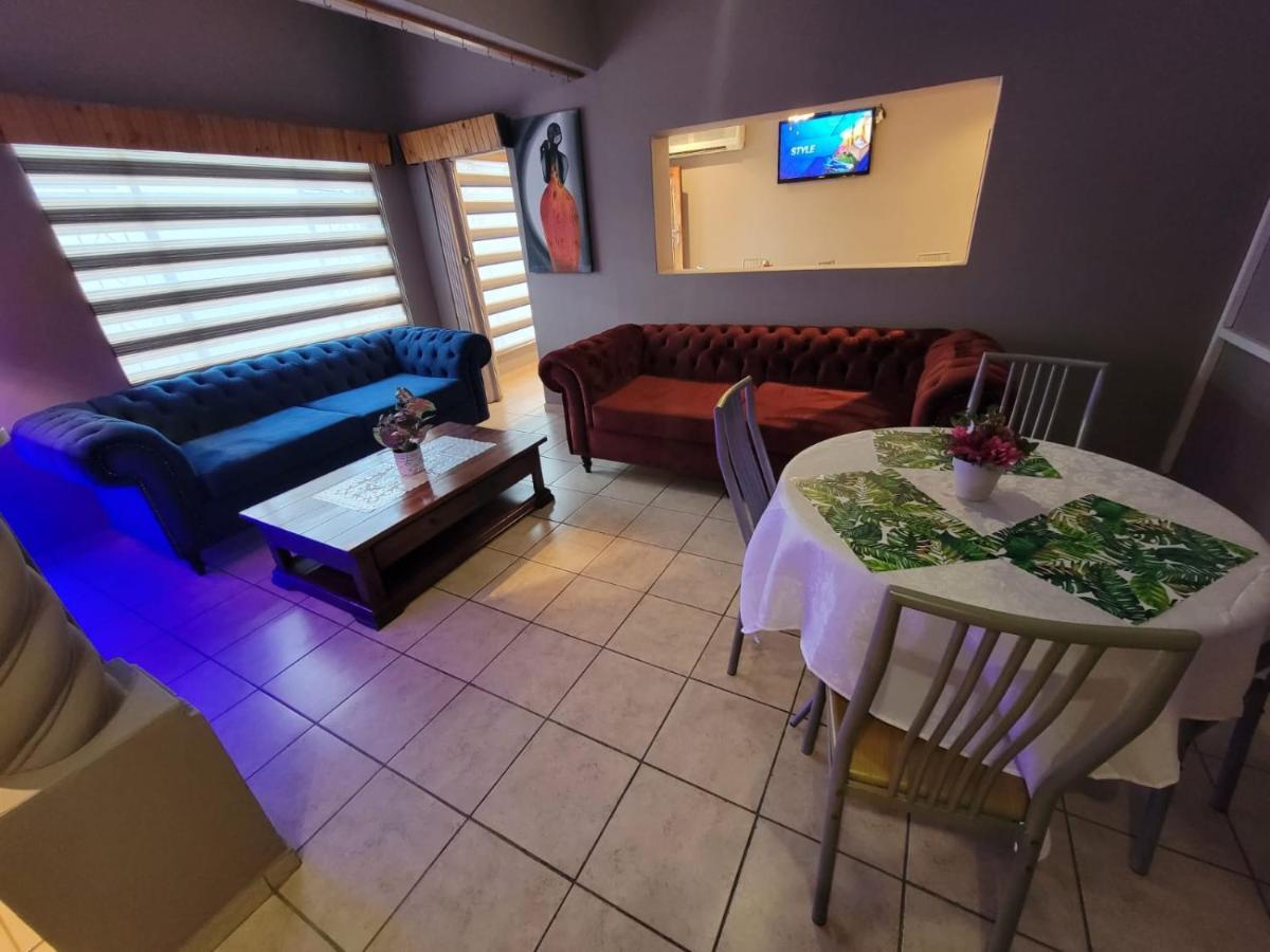 La-Nuel Guest Lodge Boksburg Exterior foto